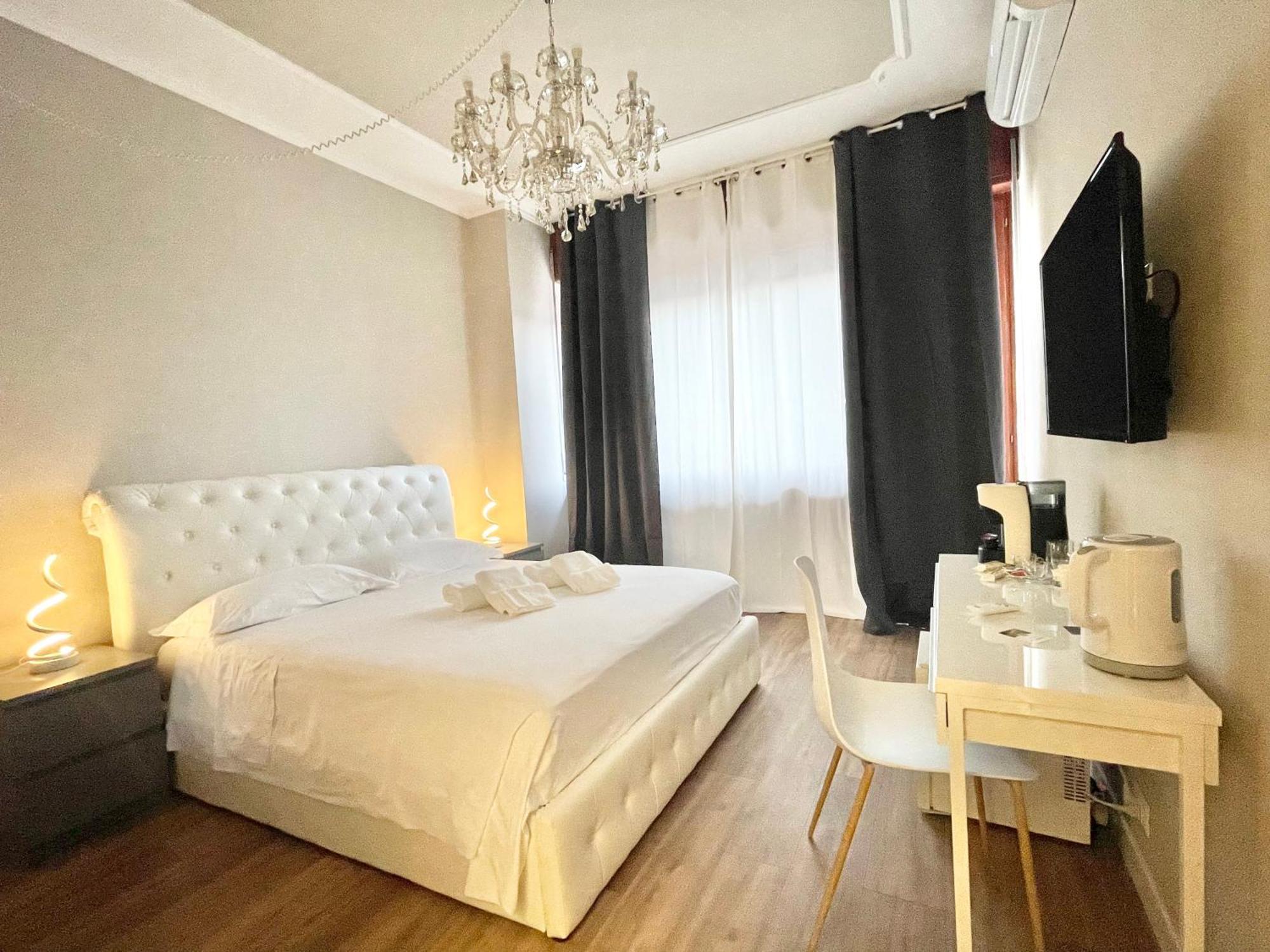 Regina Elena Rooms Pescara Buitenkant foto